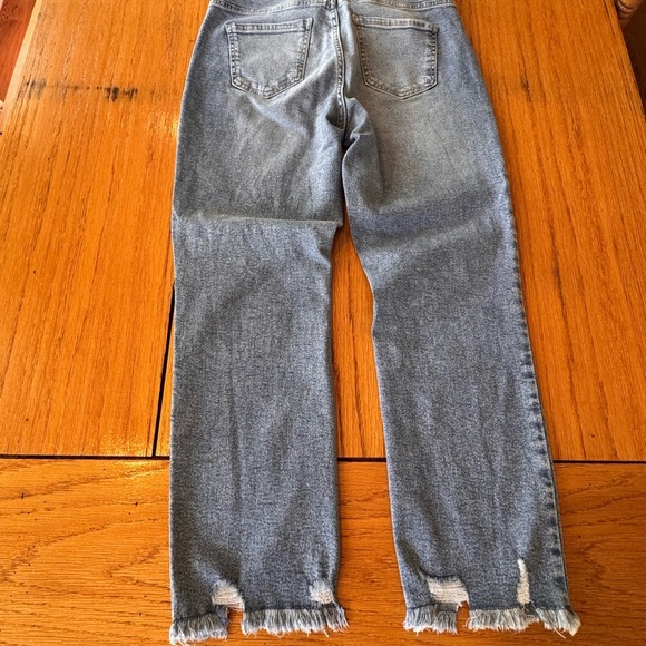 Time and Tru Light Blue Denim Jeans size 6 NWOT - Picture 4 of 5